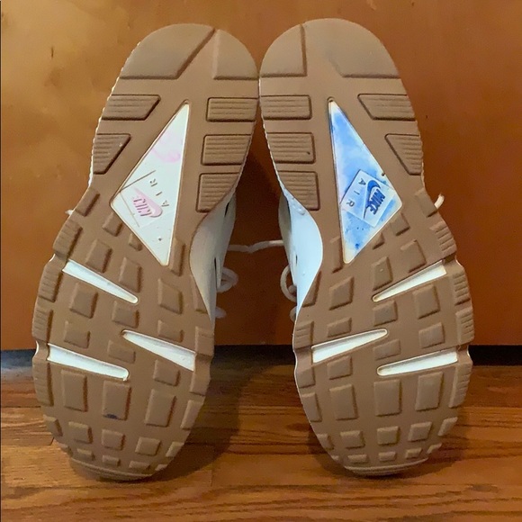*CUSTOM* NIKE AIR HUARACHE!! - Picture 6 of 7